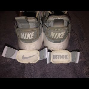 Women's Nike Air Huarache City Low Casual Shoes